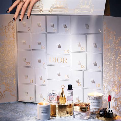 calendario dior|le 30 montaigne dior.